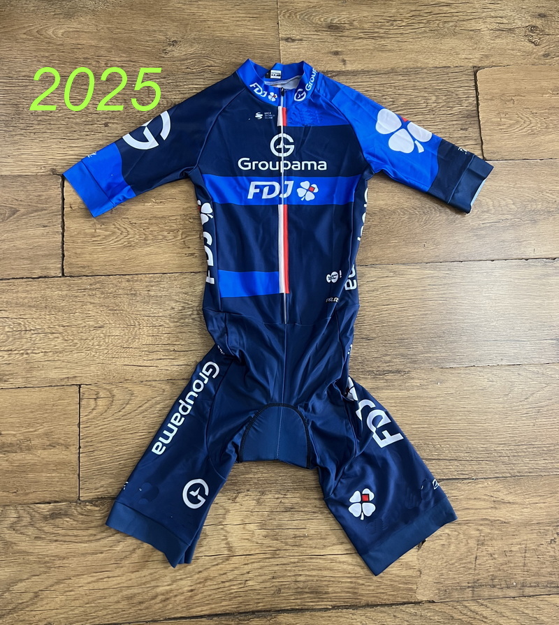LASER CUT Skinsuit  2026 2025  - Cycling Community incelemesi ve fiyatı